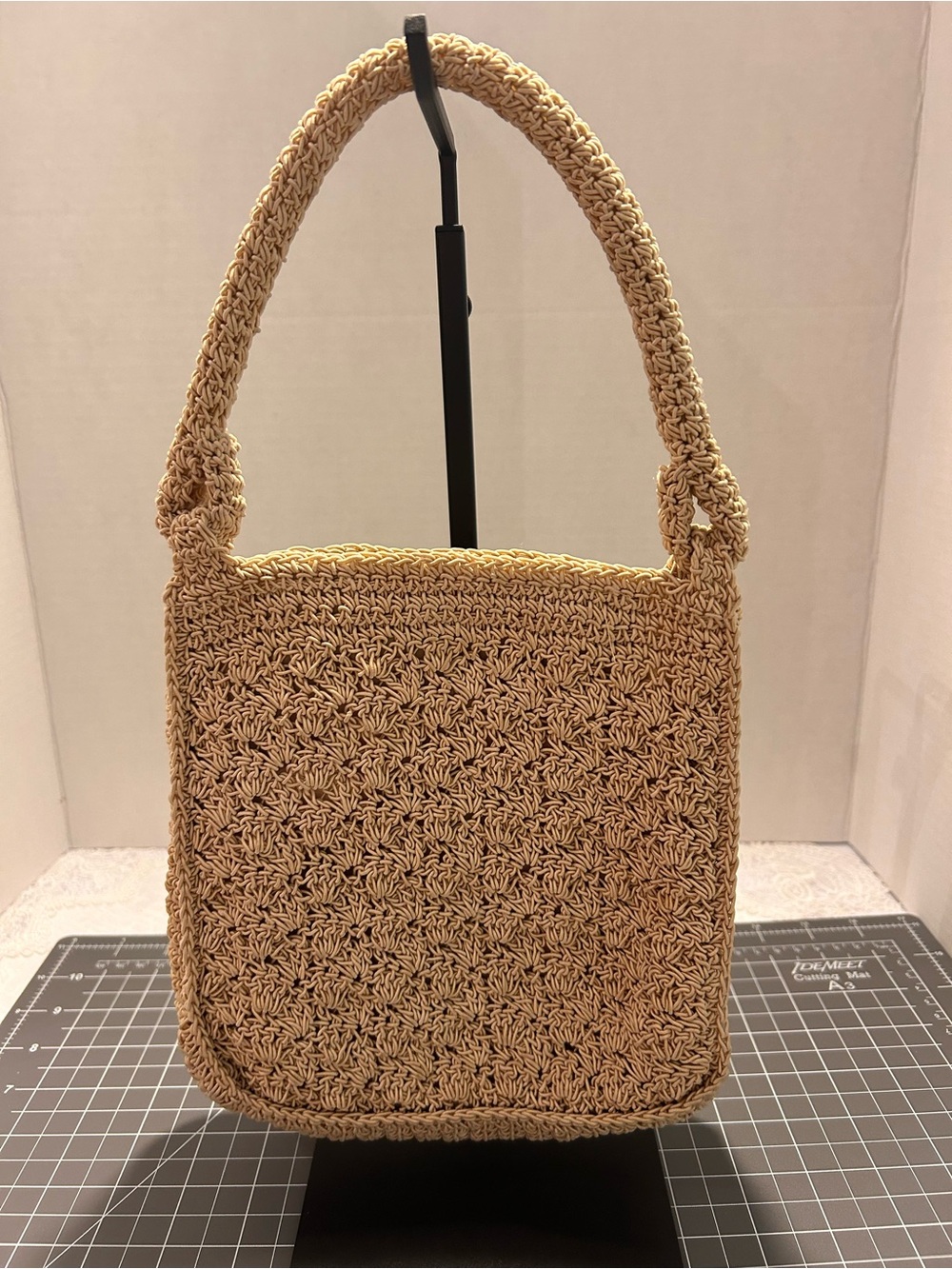 Vintage 90s/Y2K Esprit Crochet Trapezoid Shoulder Bag - Beige Shell Stitch Knit